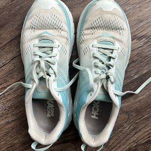 Hoka Clifton 6 one ones